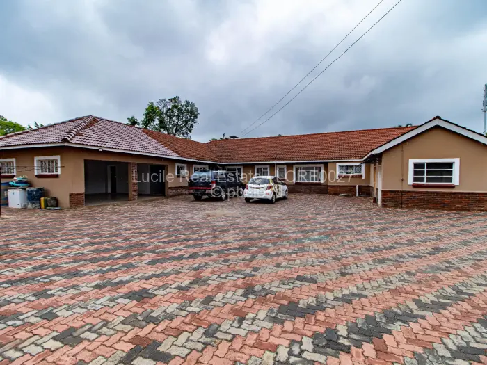 3 Bedroom House for Sale in Highlands, Harare