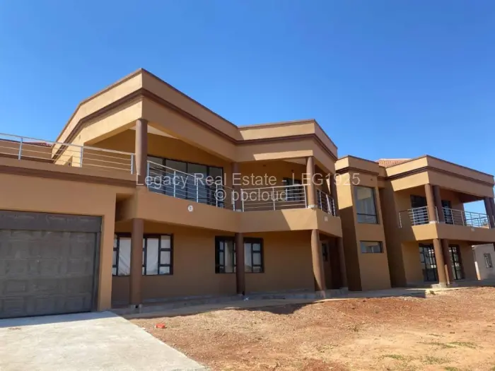 8 Bedroom House for Sale in Gletwin Park, Harare