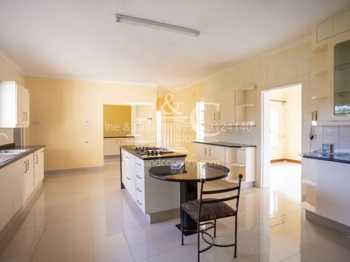 5 Bedroom House for Sale in Borrowdale West, Harare