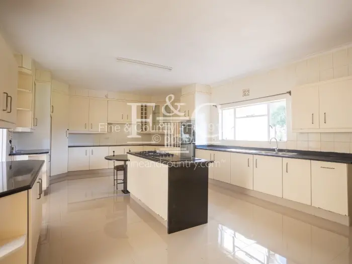 5 Bedroom House for Sale in Borrowdale West, Harare