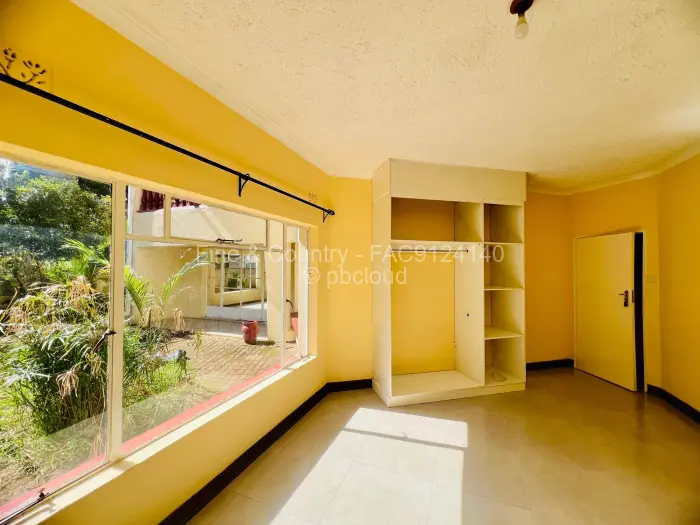 5 Bedroom House for Sale in Borrowdale West, Harare