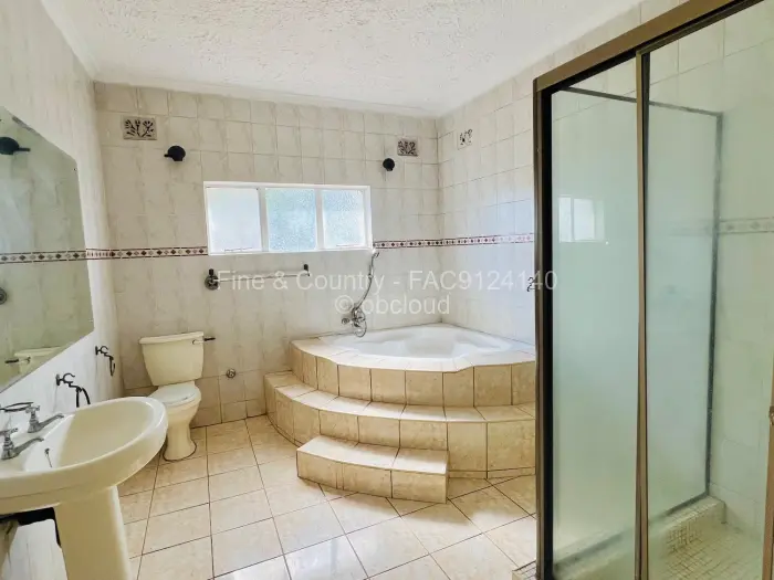 5 Bedroom House for Sale in Borrowdale West, Harare