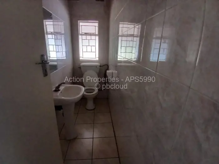 5 Bedroom House to Rent in Belvedere