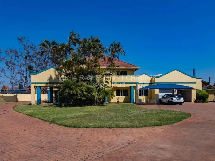 6 Bedroom House for Sale in Mount Pleasant, Harare