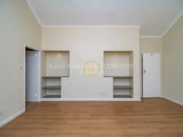 6 Bedroom House for Sale in Mount Pleasant, Harare