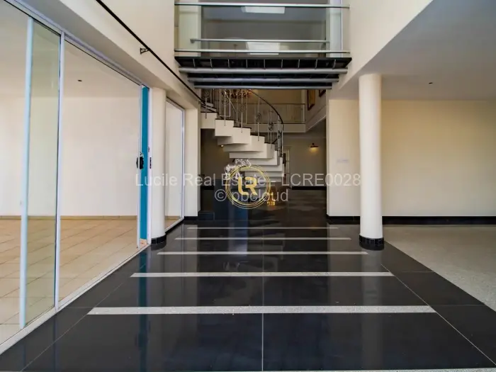 6 Bedroom House for Sale in Mount Pleasant, Harare
