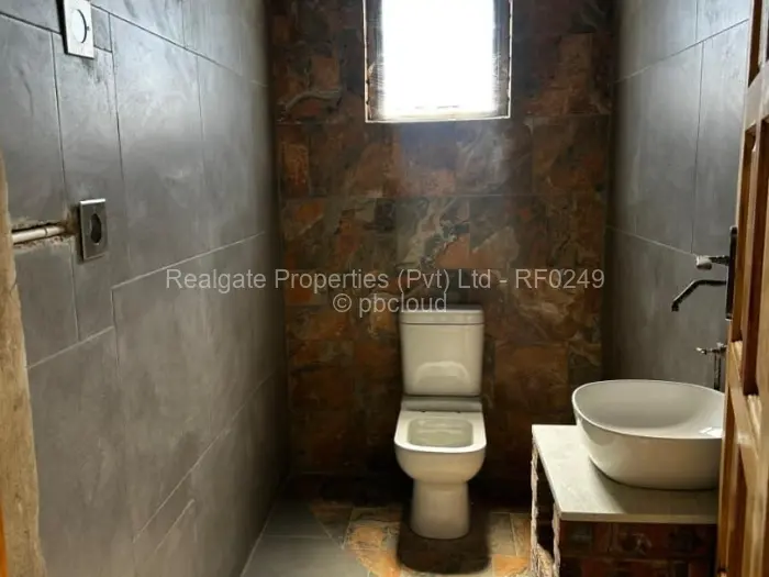 3 Bedroom House for Sale in Hopeville, Bulawayo