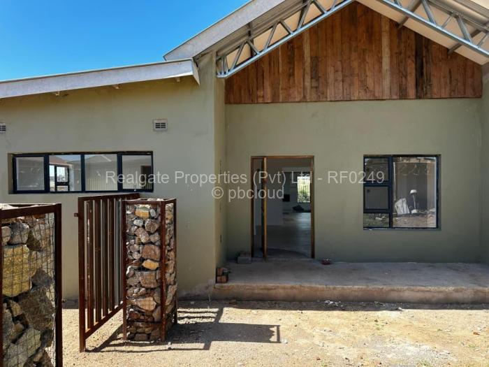 3 Bedroom House for Sale in Hopeville, Bulawayo