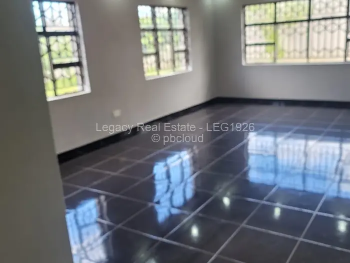 Townhouse/Cluster to Rent in Rockview, Harare