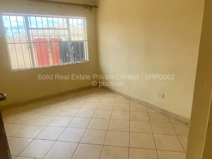 3 Bedroom House for Sale in Mainway Meadows, Harare