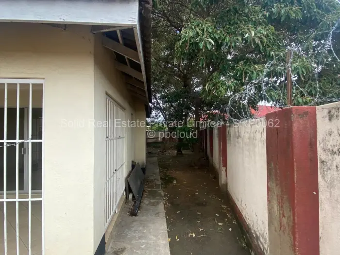 3 Bedroom House for Sale in Mainway Meadows, Harare