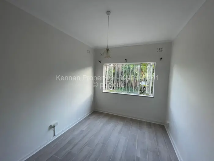 Flat/Apartment to Rent in Northwood, Harare