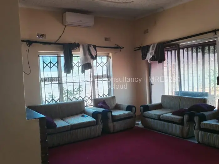 3 Bedroom House for Sale in Selbourne Park, Bulawayo