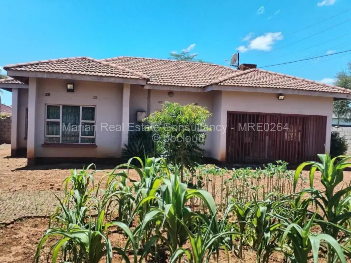 3 Bedroom House for Sale in Selbourne Park, Bulawayo