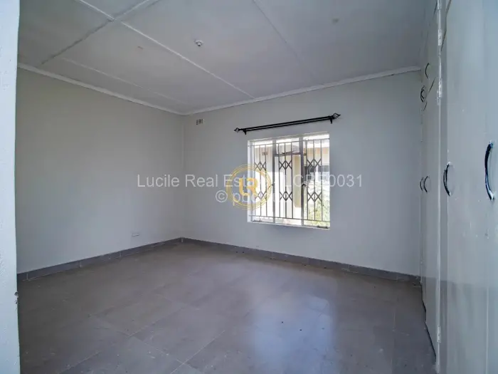 3 Bedroom House for Sale in Ruwa, Ruwa