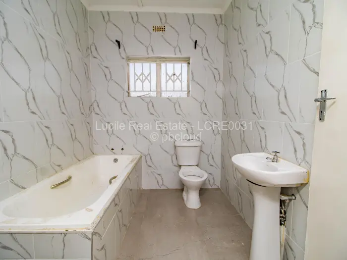 3 Bedroom House for Sale in Ruwa, Ruwa