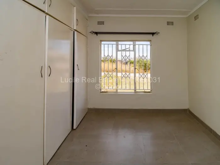3 Bedroom House for Sale in Ruwa, Ruwa