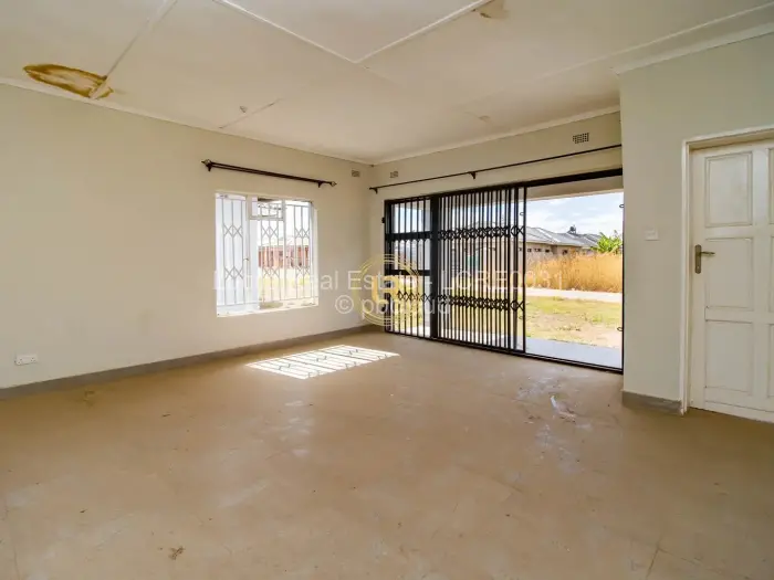 3 Bedroom House for Sale in Ruwa, Ruwa