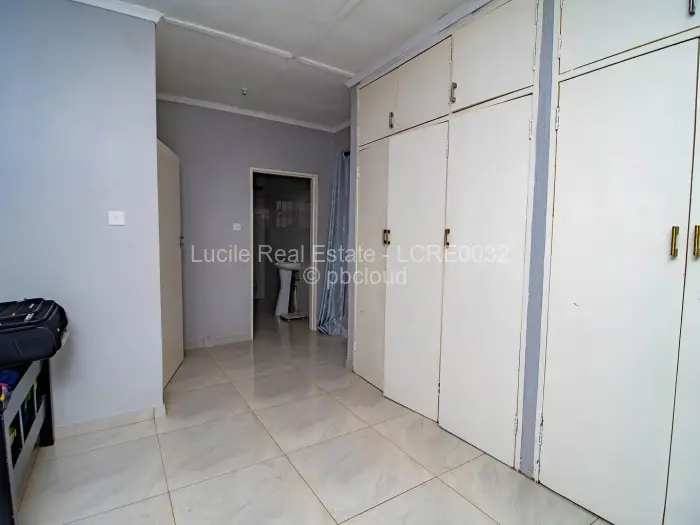 3 Bedroom House for Sale in Ruwa, Ruwa