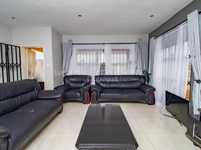 3 Bedroom House for Sale in Ruwa, Ruwa