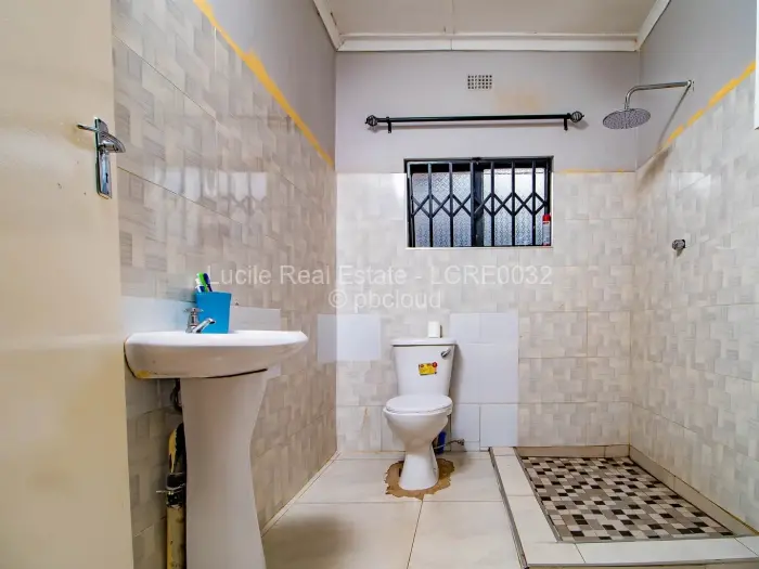 3 Bedroom House for Sale in Ruwa, Ruwa