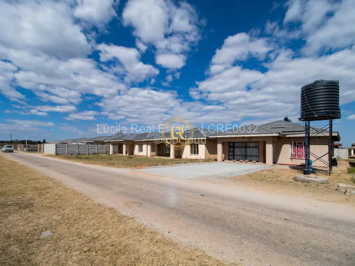 3 Bedroom House for Sale in Ruwa, Ruwa
