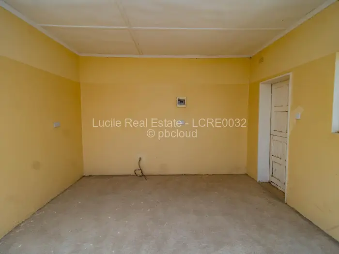 3 Bedroom House for Sale in Ruwa, Ruwa