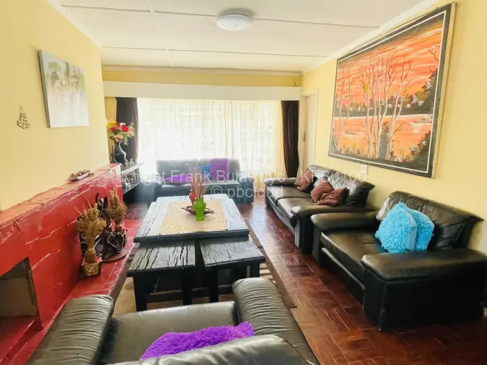 3 Bedroom House for Sale in Lochview, Bulawayo