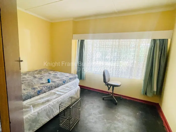 3 Bedroom House for Sale in Lochview, Bulawayo