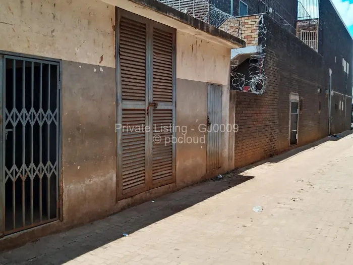 Retail/Shop for Sale in Gweru CBD, Gweru