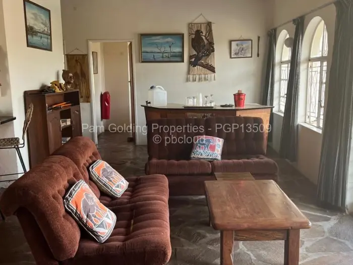 4 Bedroom House for Sale in Kariba, Kariba