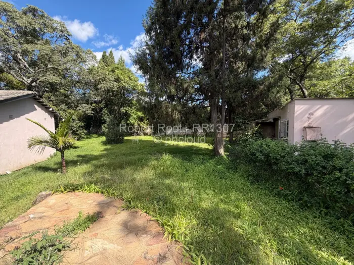 4 Bedroom House for Sale in Chisipite, Harare