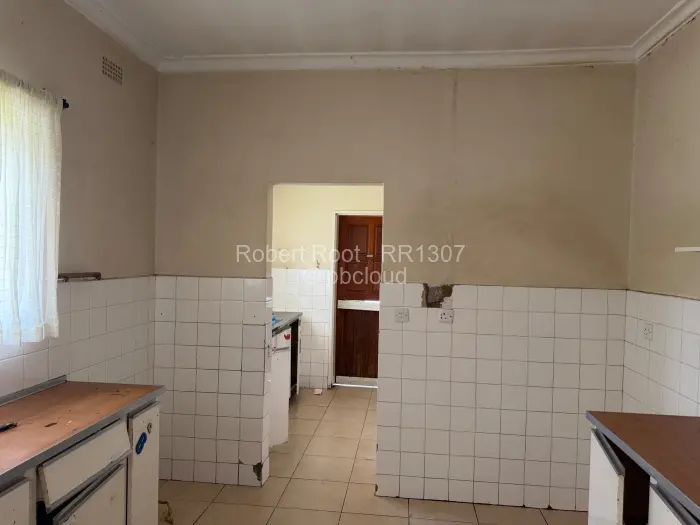 4 Bedroom House for Sale in Chisipite, Harare