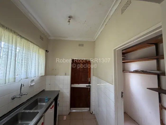 4 Bedroom House for Sale in Chisipite, Harare