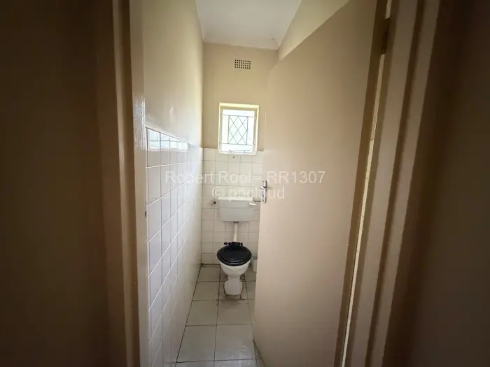 4 Bedroom House for Sale in Chisipite, Harare