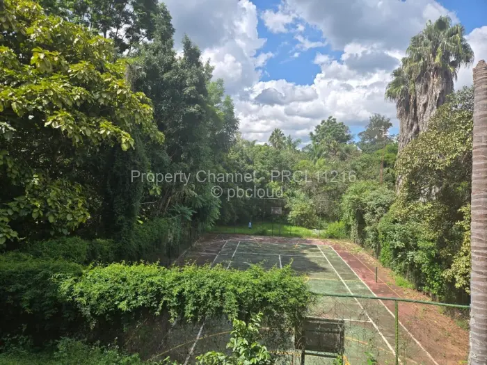 7 Bedroom House for Sale in Borrowdale Brooke, Harare