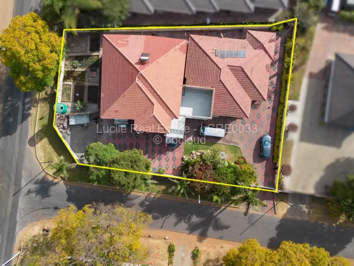 8 Bedroom House for Sale in Avondale, Harare