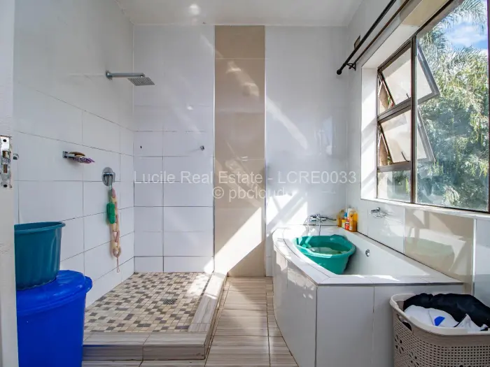 8 Bedroom House for Sale in Avondale, Harare