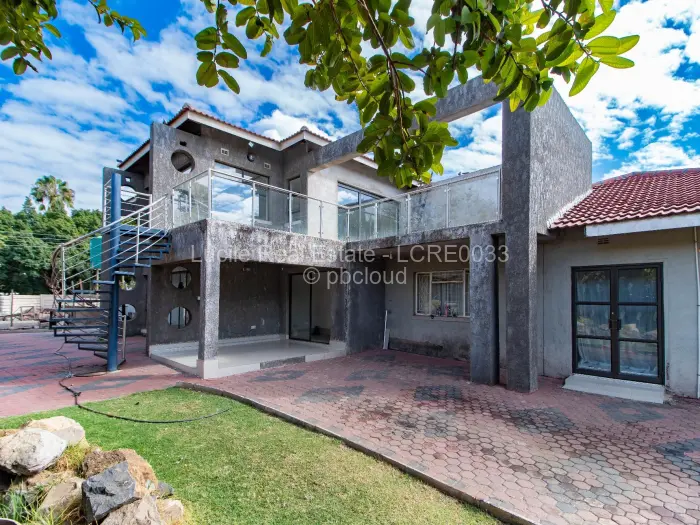 8 Bedroom House for Sale in Avondale, Harare