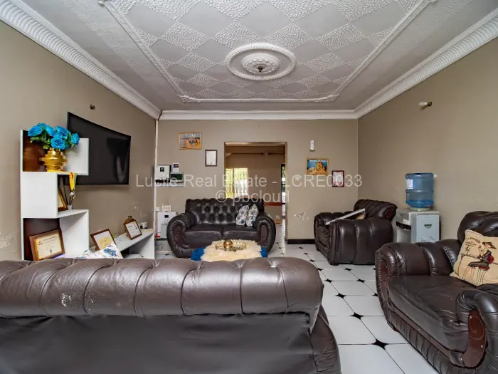 8 Bedroom House for Sale in Avondale, Harare