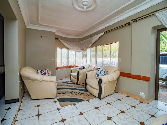 8 Bedroom House for Sale in Avondale, Harare