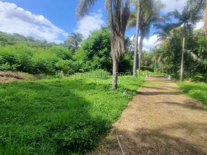 Residential Stand for Sale in Borrowdale Brooke, Harare