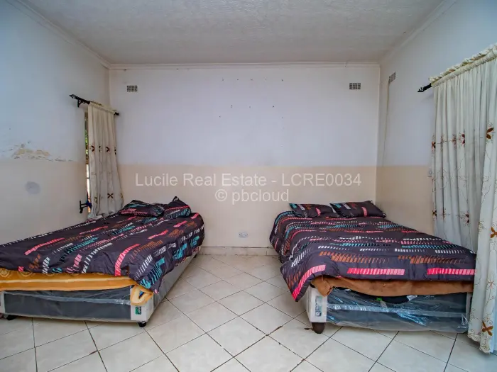 5 Bedroom House for Sale in Borrowdale, Harare