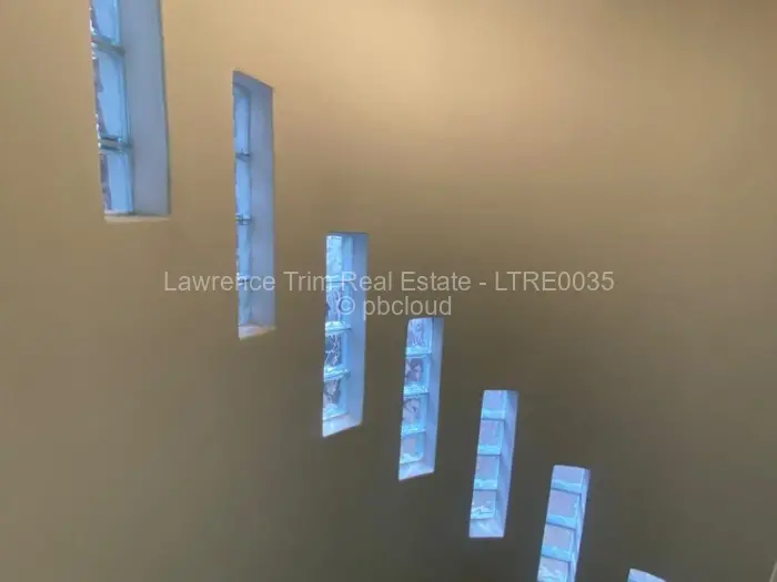 9 Bedroom House for Sale in Gunhill, Harare