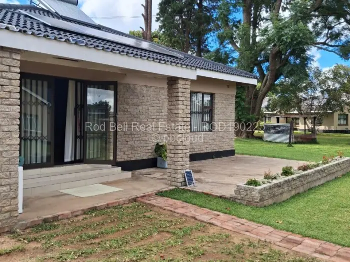 2 Bedroom Cottage/Garden Flat to Rent in Athlone