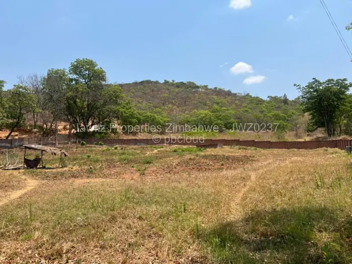 Commercial Stand for Sale in Umwinsidale, Harare