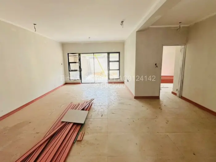 Townhouse/Cluster for Sale in Highlands, Harare