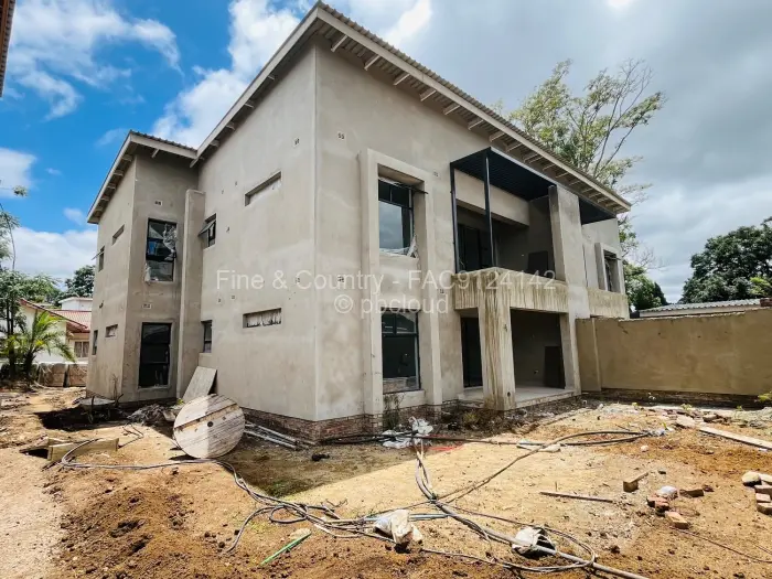 Townhouse/Cluster for Sale in Highlands, Harare