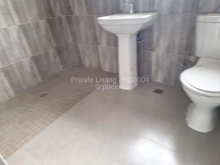 4 Bedroom House to Rent in Greendale North