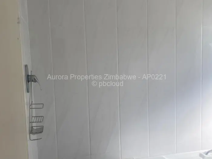 5 Bedroom House to Rent in Bluff Hill